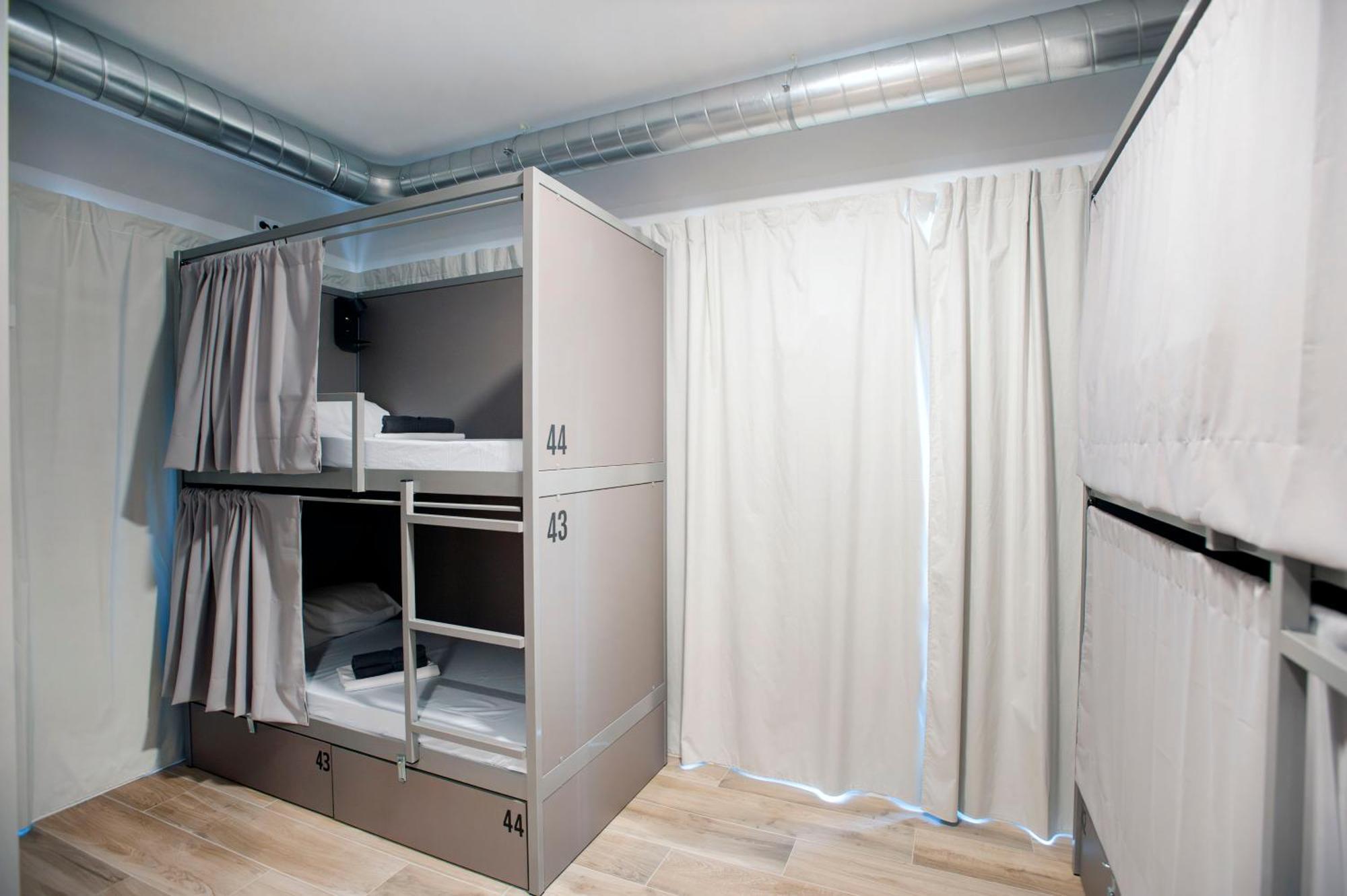 Hostel Dos Estaciones - Free Towels, Coffee & Tea, Remote Check-In 알리칸테 외부 사진